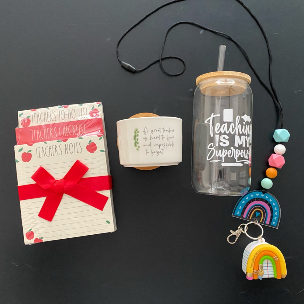 Teacher gifts set with glass tumbler/lanyard/planter/paper